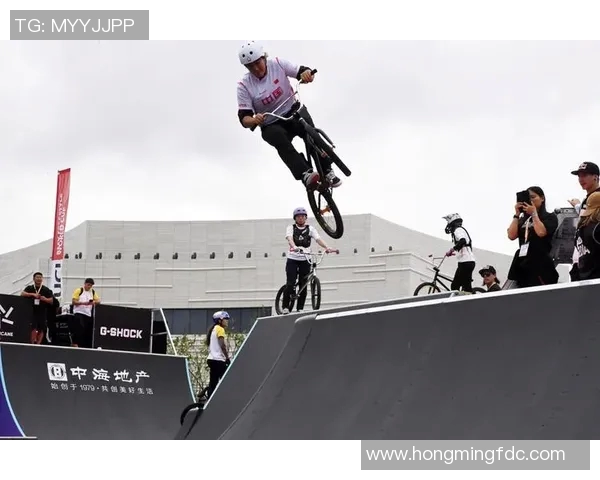 南京极限运动队在世界滑板锦标赛中的拼搏历程与荣耀时刻