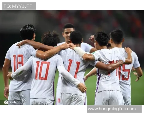 足球明星早上好迎接新一天的激情与挑战让我们一起为梦想而奋斗 足球明星早上好迎接新一天的激情与挑战让我们一起为梦想而奋斗